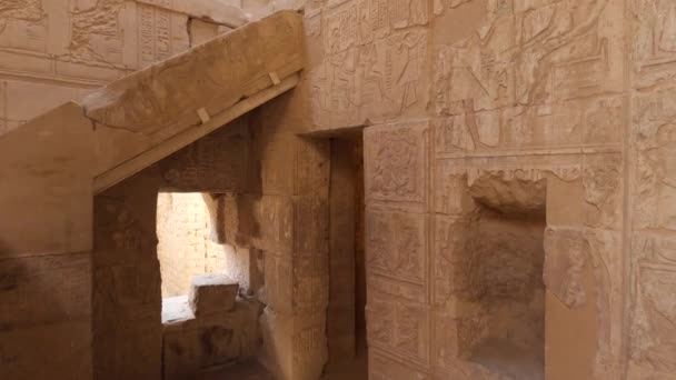 Hiéroglyphes Sur Mur Intérieur Ancien Village Deir Medina Egypte — Video