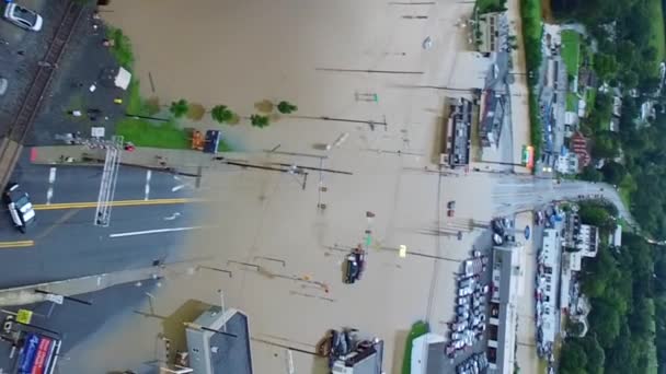 Poważny Huragan Powodziowy Deszcz Burza Amerykańskim Mieście Klip Pionowy Powietrzne — Wideo stockowe