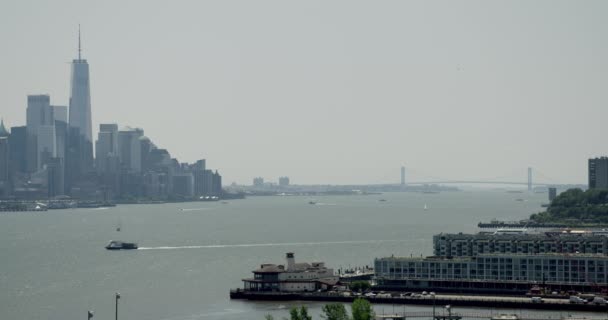 Wassertaxi Schwimmt Hudson River Zwischen Manhattan Und New Jersey New — Stockvideo