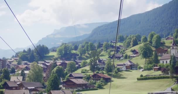 Langt Skud Skilift Schweiz Dal Antenne Stigende Bjerge Lav Til – Stock-video