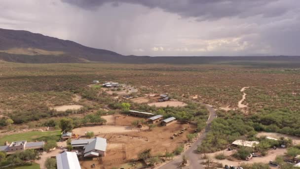 Tanque Verde Ranch Tucson Arizona Aerial View Gyönyörű Nyaralófarm Lovakkal — Stock videók