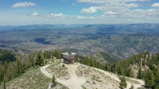 Aerial Circling Fire Lookout Top Mountain Scenic Vista — Stock Video