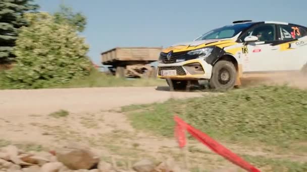 Auto Rally Alla Deriva Sulla Sporcizia Girato Rallentatore 120 Fps — Video Stock