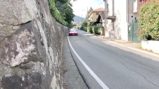 カバルカード用フェラーリ車の通行は — ストック動画
