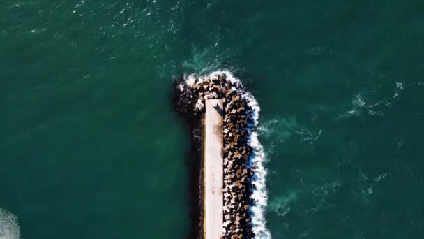 Pier Com Dolosse Concreto Armado Lado Walker Bay Hermanus — Vídeo de Stock