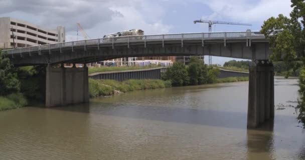 Drone Vista Nova Construção Houston Longo Buffalo Bayou — Vídeo de Stock