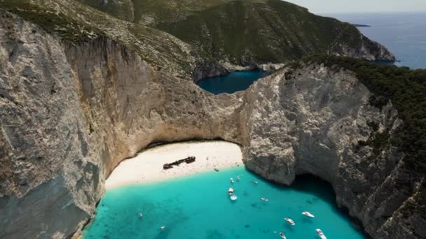 Navagio Beach Populärt Skeppsvrak Och Strand Joniska Öarna Grekland Antenn — Stockvideo