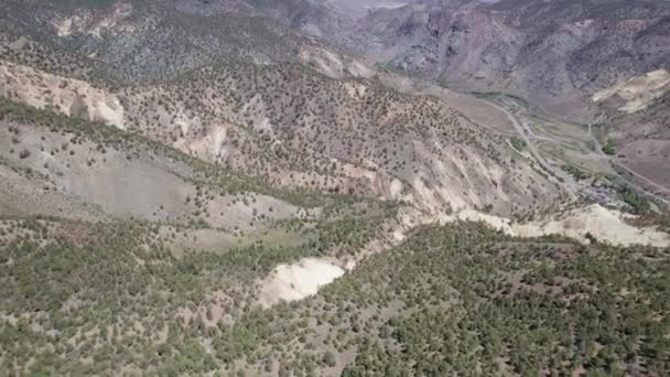 Big Rock Candy Mountain Aerial — Vídeo de stock