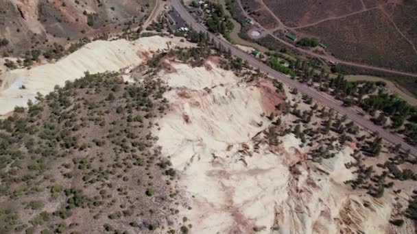 Antennenoberseite Des Schwefelberges Big Rock Candy Mountain — Stockvideo