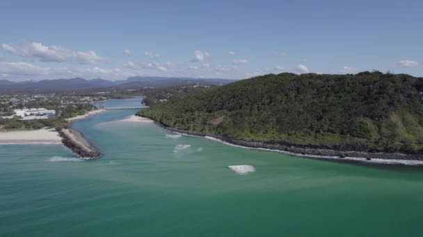 Ünlü Burleigh Burnu Tallebudgera Nehri Altın Sahili Queensland Avustralya Geniş — Stok video