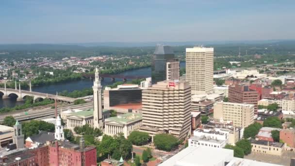Springfield Massachusetts Panorama Drone Video Pohybující Dolů — Stock video