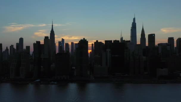 Chrupiący Wschód Słońca Patrząc Midtown Manhattan Zachodzie Słońca Nad East — Wideo stockowe