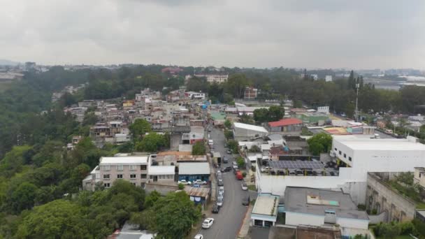 Flygdrönare Framåt Rörlig Bild Hustak Staden Santa Catarina Palopo Guatemala — Stockvideo