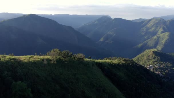 Tranquil Village Mountaintop Surrounded Dense Forest Valley Meghalaya India Aerial — Stock Video