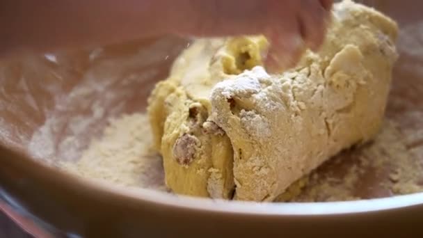 Ручне Зчеплення Змішування Ефективно Floured Ingredients Bowl Make Dough Preparation — стокове відео