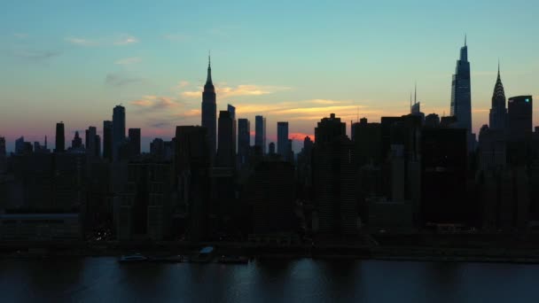 Lång Långsam Episk Trucking Skott Den Legendariska Midtown Manhattan Skyline — Stockvideo