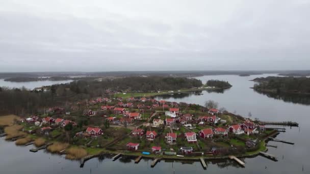 Luchtopnames Het Prachtige Kleine Eiland Brandaholm Karlskrona Zweden Met Kleine — Stockvideo