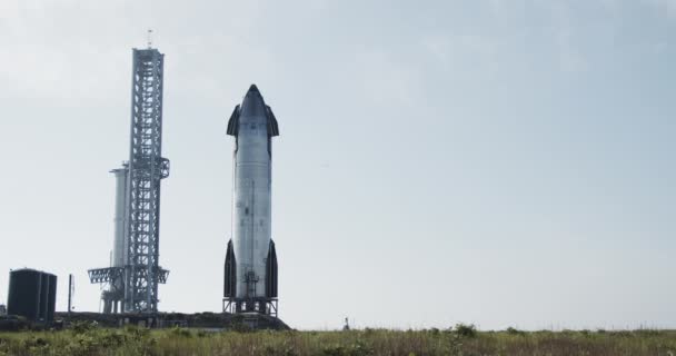 Eine Trägerrakete Von Spacex Raumschiff Auf Einem Testfeld Der Testanlage — Stockvideo