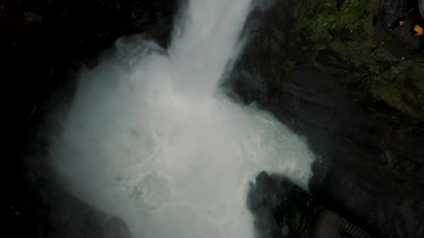 Beeindruckende Landschaft Des Pailon Del Diablo Wasserfalls Teufelskessel Der Provinz — Stockvideo