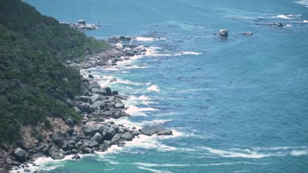 Breaking Waves Rocks Vid Cape Point Foreshore Kapstaden Sydafrika Långsamma — Stockvideo