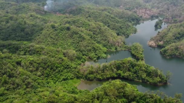 Drone Video Lago Que Muestra Toda Vista Del Lago Plano — Vídeo de stock