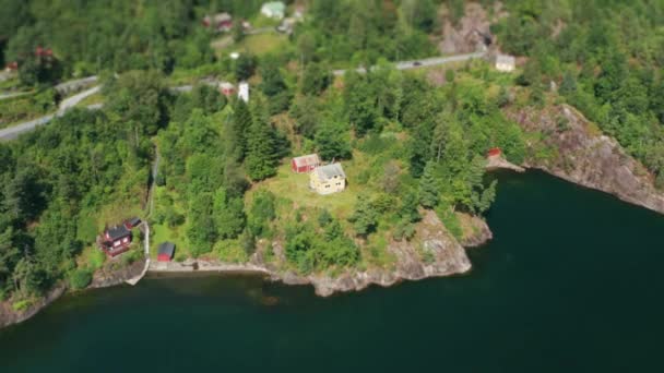 Vue Aérienne Côte Rocheuse Fjord Les Cabanes Les Chalets Sont — Video