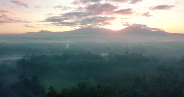 Aerial View Sunrise Mountains Surrounding Majestic Borobudur Temple Indonesia — Stock Video