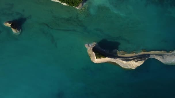 Isla Corfú Arriba Hacia Abajo Formación Rocas Aguas Cristalinas Cristalinas — Vídeo de stock