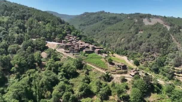 Kamenná Chata Vesnice Talasnal Serra Lous Mountains Portugalsko Letecký Záznam — Stock video