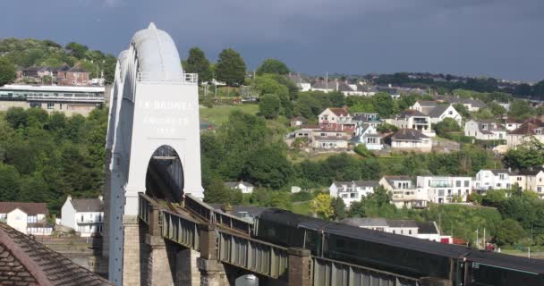 位于塔玛尔河上的皇家阿尔贝特桥 由伊桑巴德王国布鲁内尔建造 夏季横渡大桥的Gwr火车 — 图库视频影像