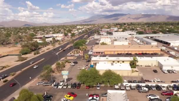 Infrastruktura Prodejna Aut Tucsonu Arizoně Dron Pozpátku — Stock video