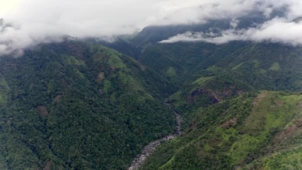 在印度Meghalaya的Khasi山 山地斜坡覆盖着热带茂密的热带雨林 空中广射炮 — 图库视频影像