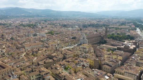 イタリア フィレンツェの有名なサンタ クローチェ広場の撮影 — ストック動画