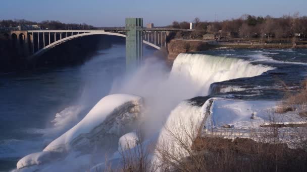 Popularne Wodospady Niagara Mgłą Podczas Zimy Ontario Kanadzie Szeroki — Wideo stockowe