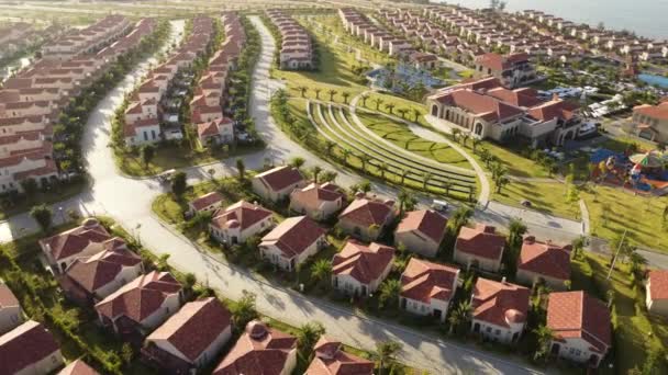 Aerial View Centara Mirage Resort Golf Carts Transporting Guests Villas — Stock Video