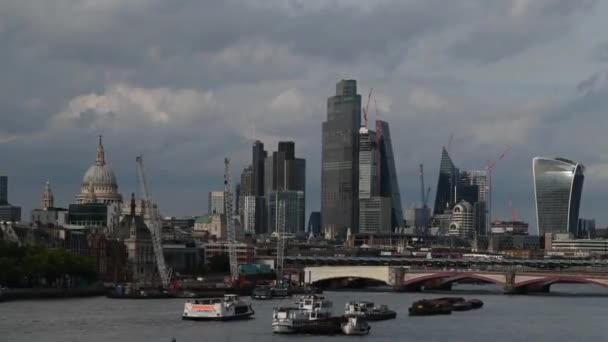 Вид Лондонский Сити Мимо Собора Святого Павла Моста Ватерлоо Лондон — стоковое видео
