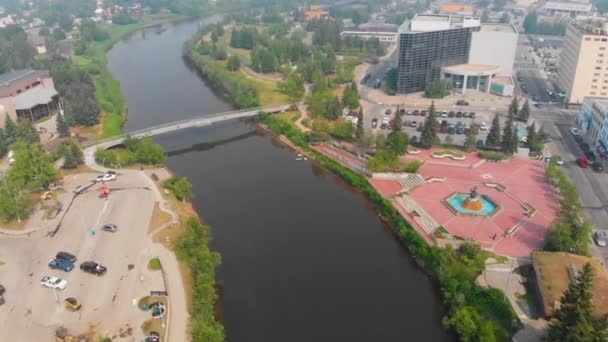 Vidéo Drone Pont Belvédère Rivière Chena Dans Centre Ville Fairbanks — Video