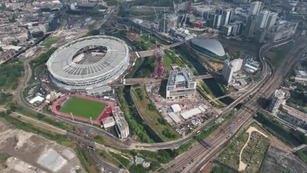Aerial Fly Drone Bird Eye View Queen Elizabeth Olympic Park — Vídeo de Stock