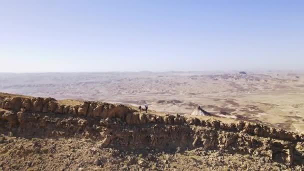 Nagyítás Hegyi Tájról Sivatag Panorámás Kilátás Köves Sivatagra Egyedülálló Domborzati — Stock videók