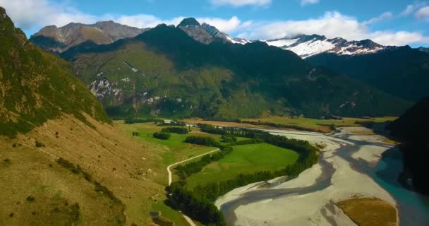 Dech Beroucí Vzdušná Krajina Mountain Valley Track Řeky Mount Aspiring — Stock video