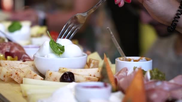 Restaurante Gastronomia Jantar Buffet Aperitivo Hors Oeuvre Sortimento Vários Aperitivos — Vídeo de Stock