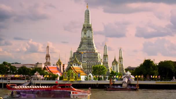 Foto Estática Muchos Turistas Que Visitan Templo Wat Arun Bangkok — Vídeo de stock