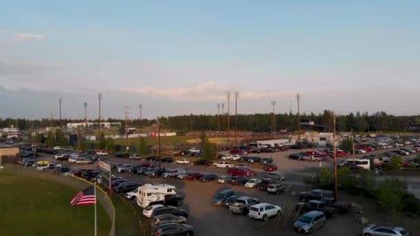 Drone Video Parking Lot Growden Memorial Field Durante Jogo Beisebol — Vídeo de Stock