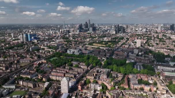 Etablera Antenn Flyga Drönare Visa Gherkin Skyskrapa Med London Skyline — Stockvideo