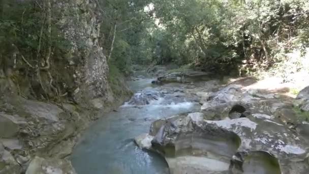 Cascata Tanggedu Isola Sumba Indonesia Orientale — Video Stock