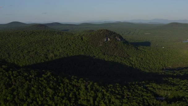 Varredura Vista Panorâmica Montanhas Verdes Tiro Aéreo Das Montanhas Vermont — Vídeo de Stock