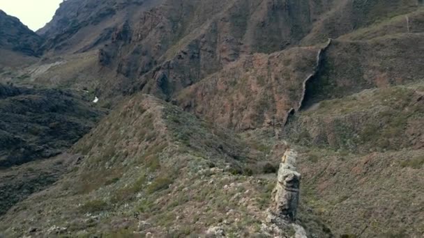 Scenic Tracking Skott Mountain Ridge Teneriffa Spanien Dagtid Närbild — Stockvideo