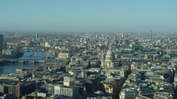 London Skyline Tidigt Morgonen Pan Vänster Upprättande Skott — Stockvideo