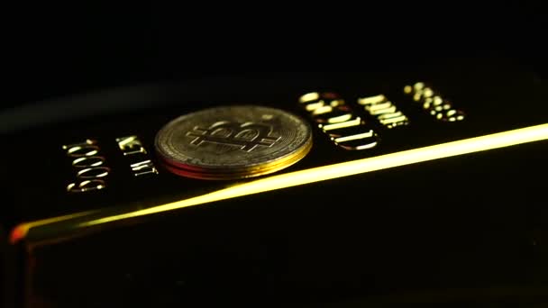 Bitcoin Coin Κιλό Χρυσή Μπαρ Οικονομικών Και Crypto Νομίσματος Concept — Αρχείο Βίντεο