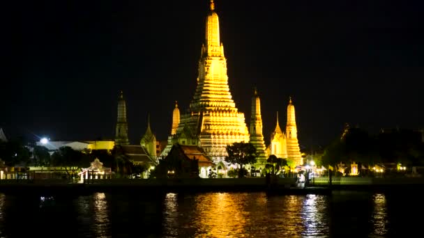 Foto Estática Del Hermoso Templo Wat Arun Iluminado Frente Río — Vídeo de stock